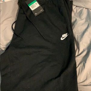 Nike Loose Fit Sweatpants